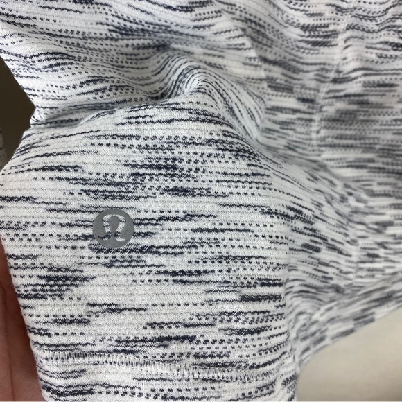 Lululemon Meant To Move Long Sleeve Space Dye Black & White - Picture 7 of 8